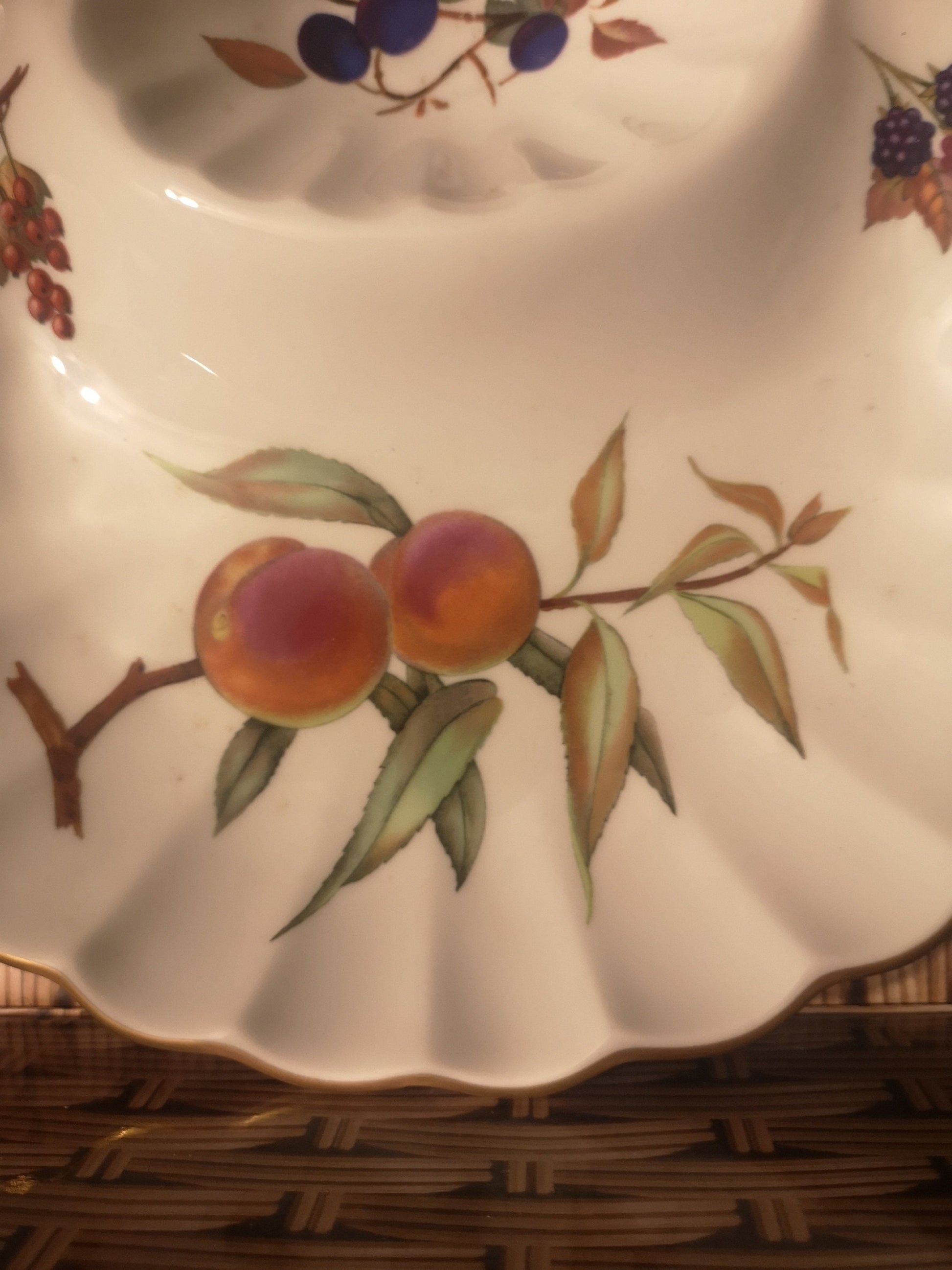 Royal worcester crudités serving dish 11" X 11"