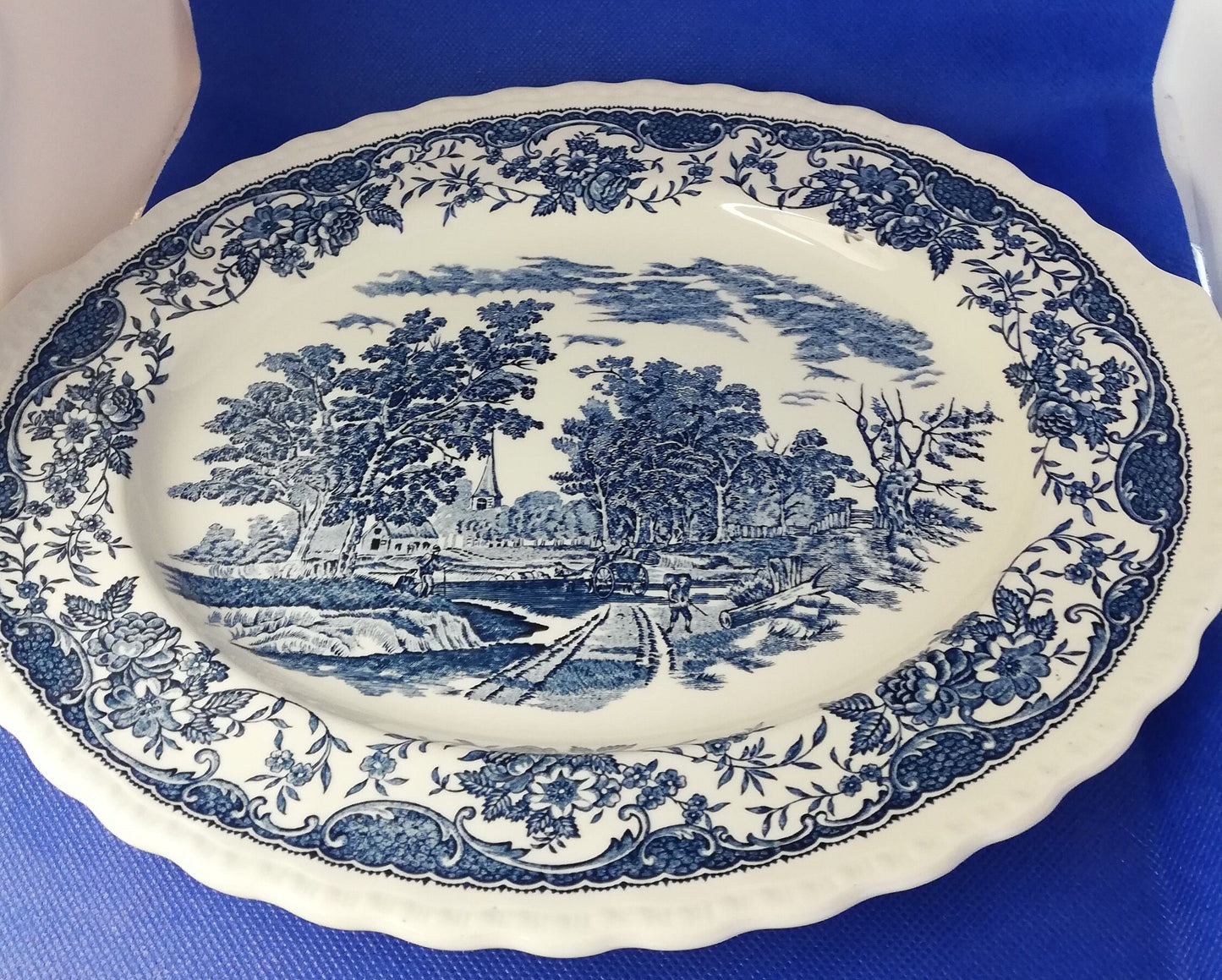 Royal Tudor Ware Old england platter - 12" x 10" - Fantastic condition