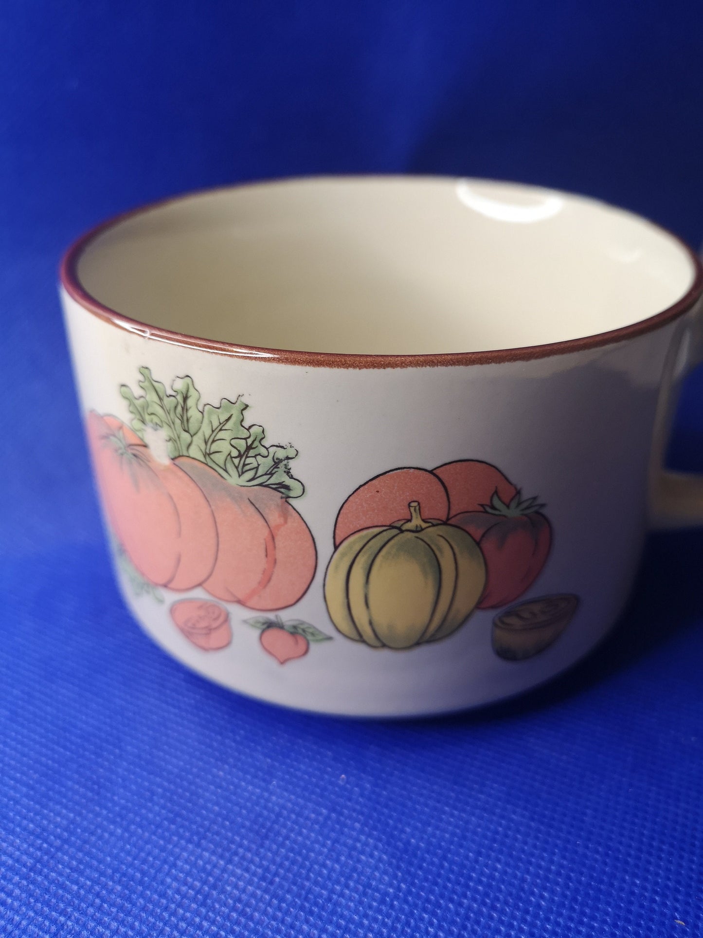 Shell promotion soup cup with illustrations of the flavour