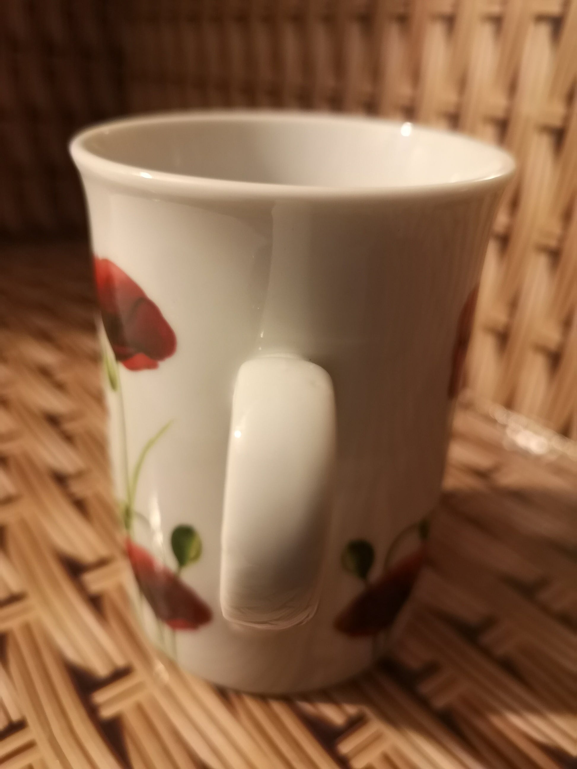 Poppy design mug - modern