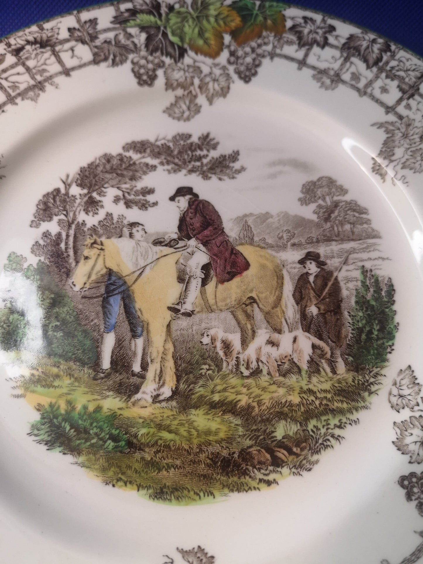 Copeland Spode byron round plate 22.5cm diameter