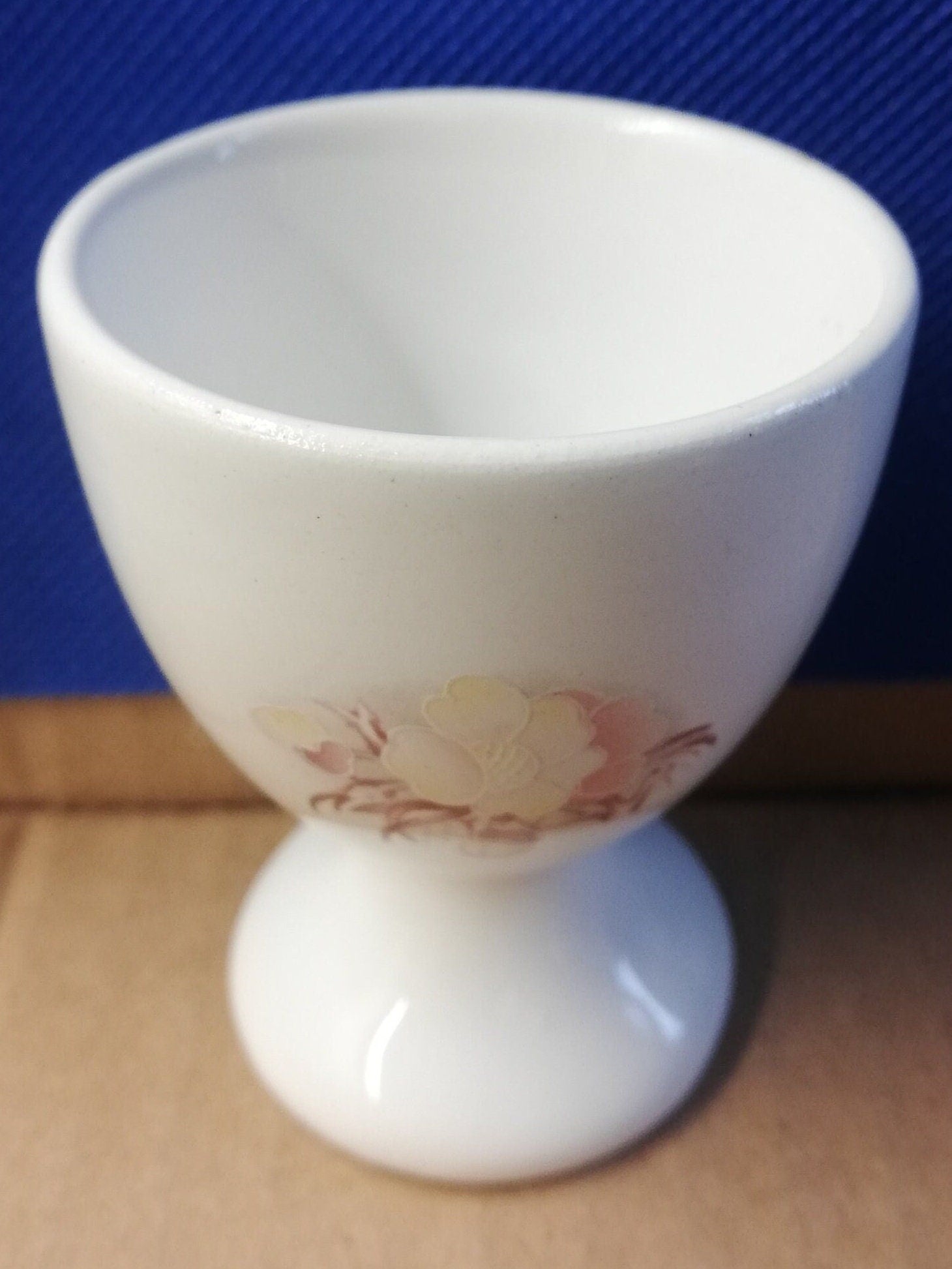 Single egg cups - Various designs and sizes - please choose