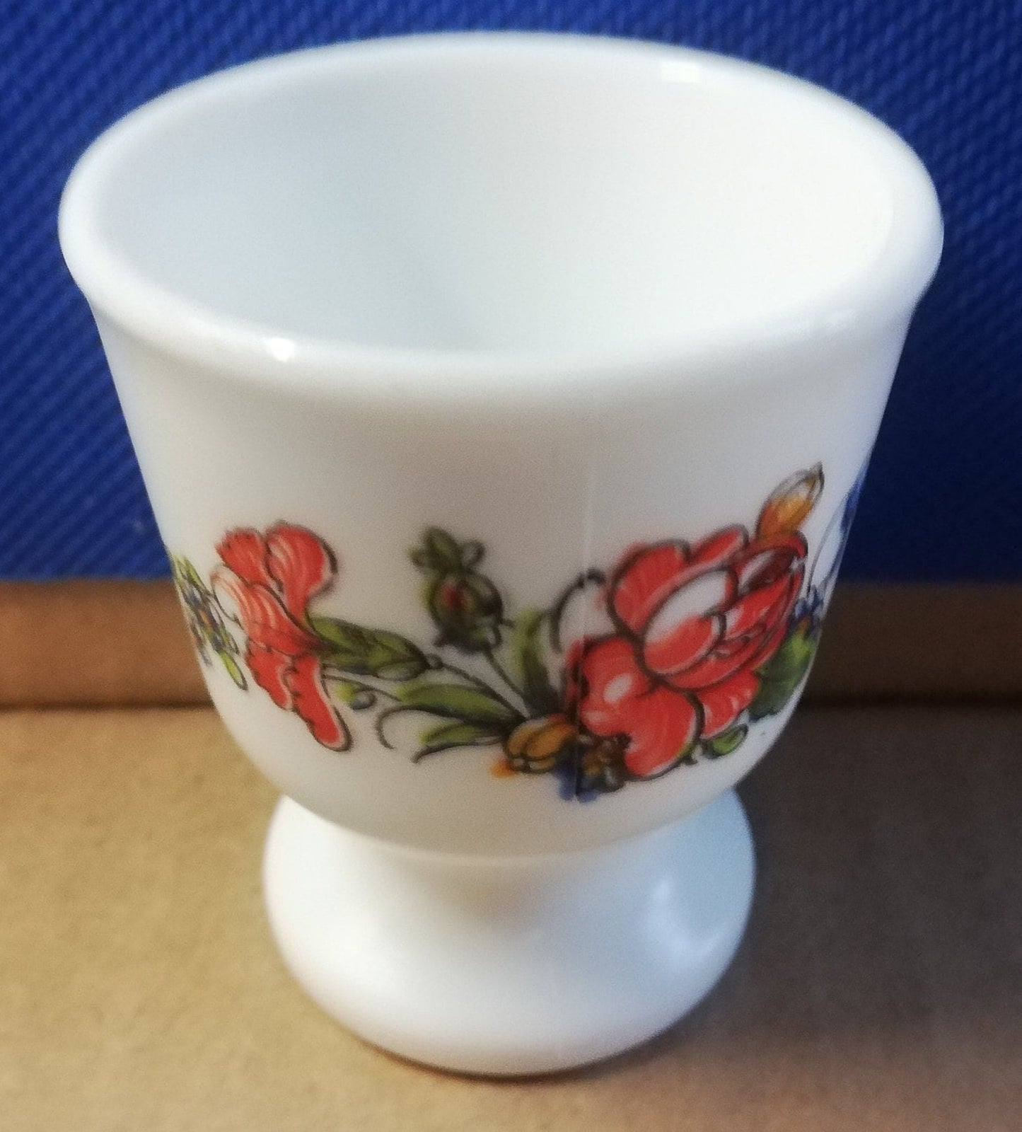 Single egg cups - Various designs and sizes - please choose