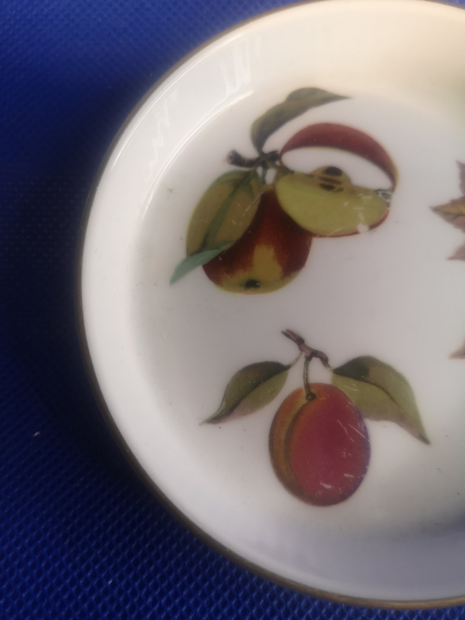 Royal Worcester Arden / Marissa round trinket dish / small dish