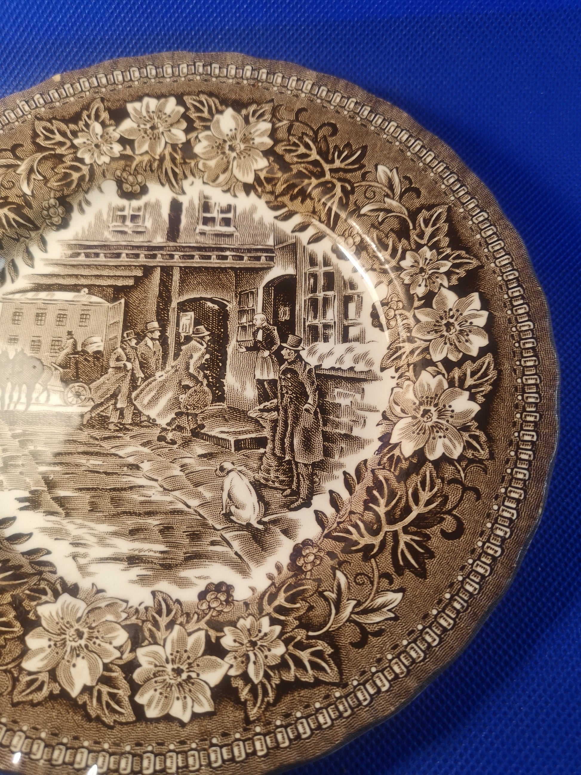 Royal Tudor Ware coaching taverns side plate - 16.5cm Fantastic condition