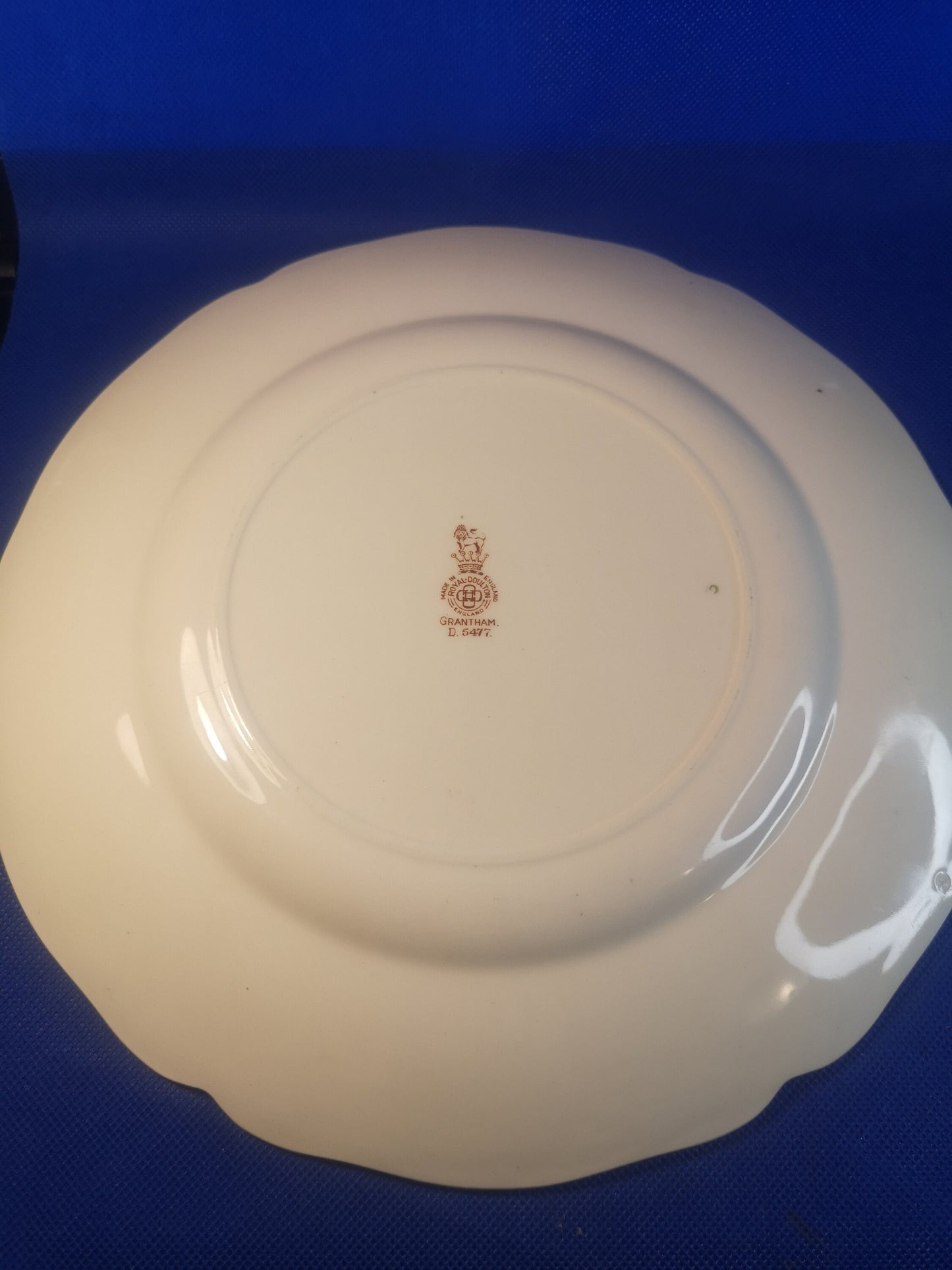 Royal Doulton Grantham plate - 25cm Fantastic condition