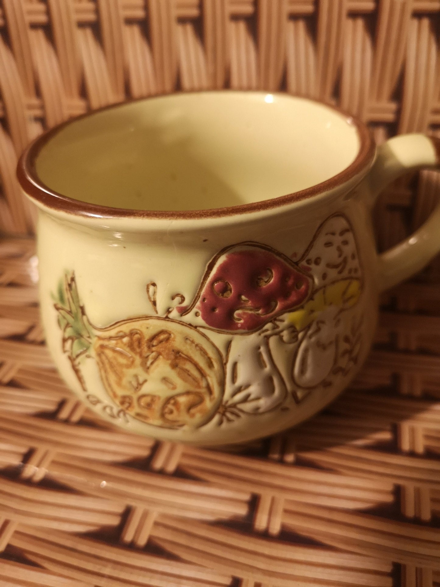 soup cup with illustrations of the flavour