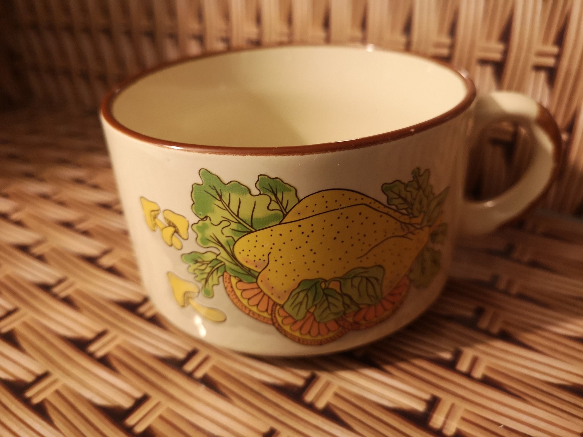 Shell promotion soup cup with illustrations of the flavour