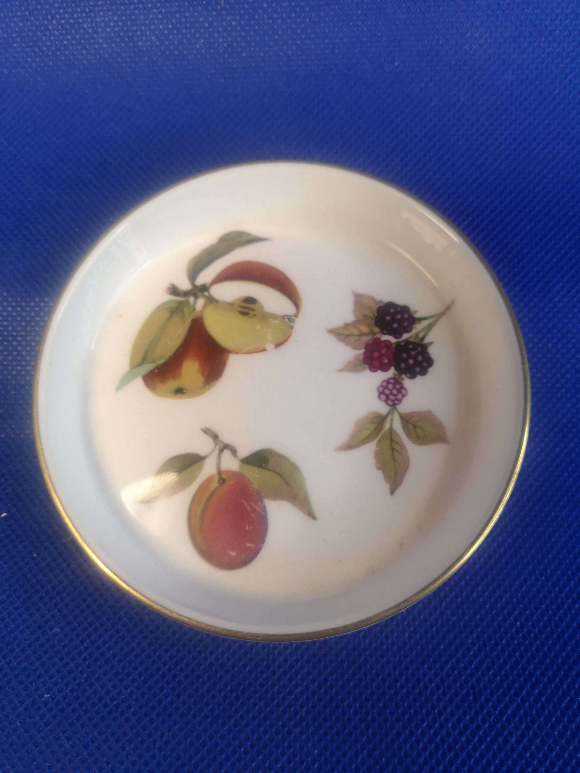 Royal Worcester Arden / Marissa round trinket dish / small dish