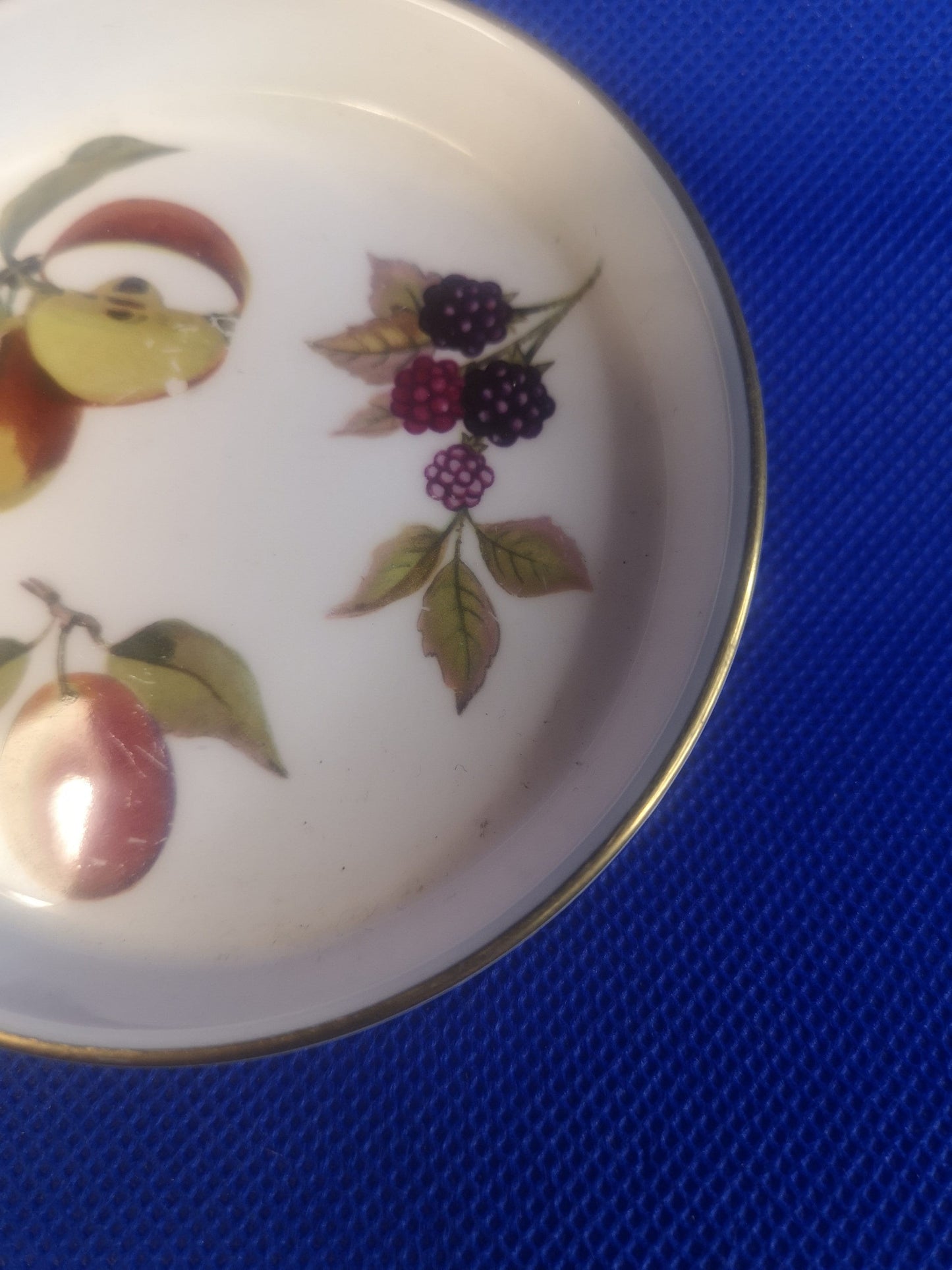 Royal Worcester Arden / Marissa round trinket dish / small dish