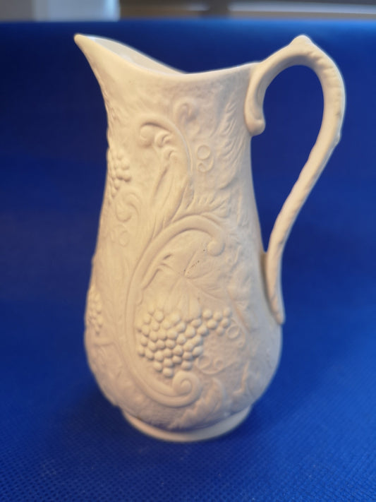 Portmeirion white British heritage collection jug 4" tall