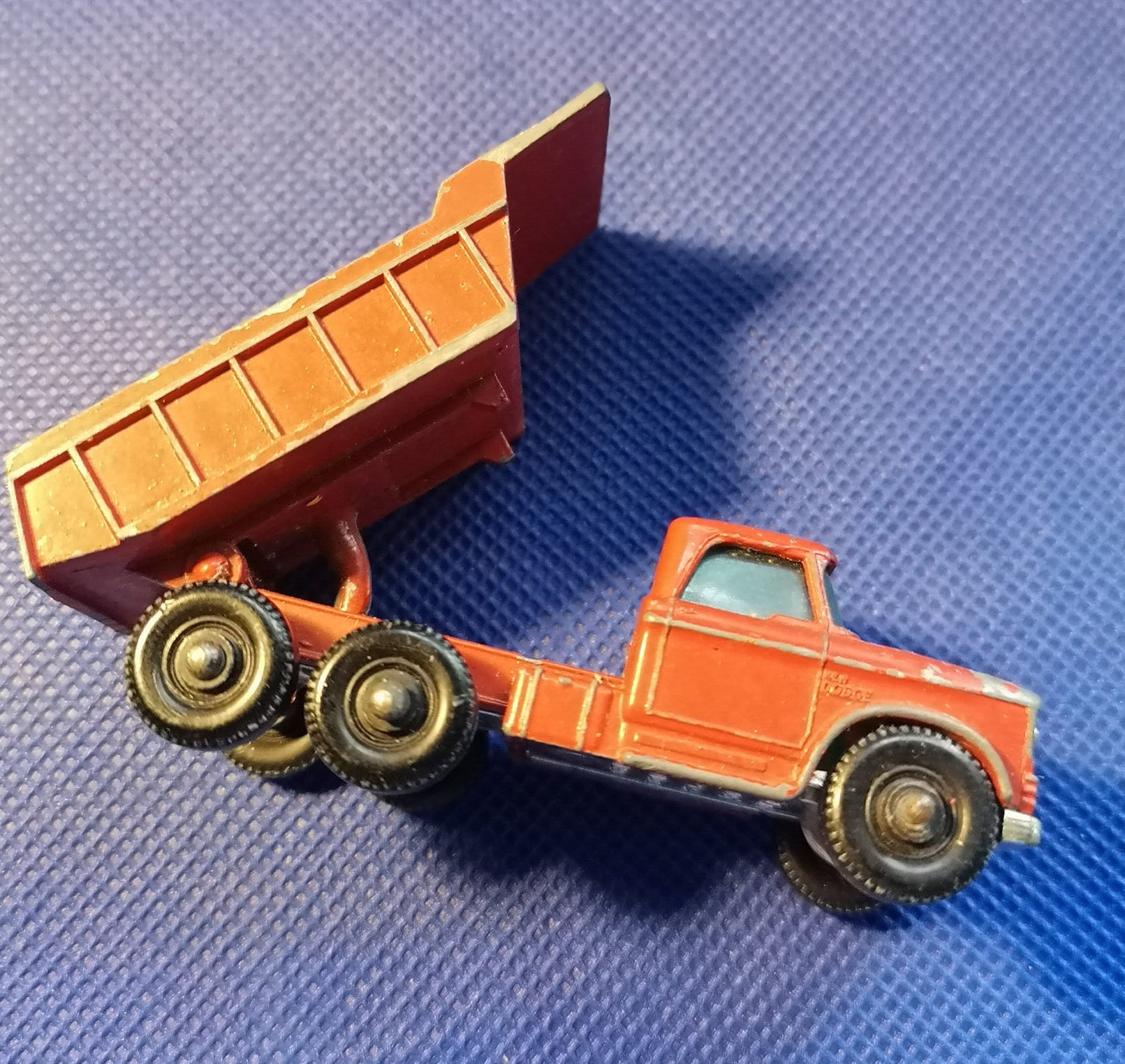 Lesney matchbox red dumper truck series no 48