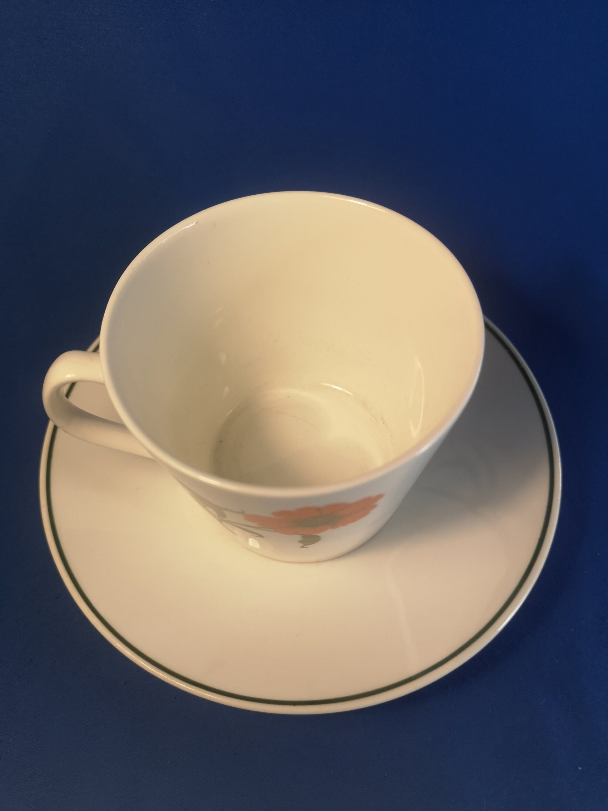 Elizabethan "Carmen" Poppy cup and saucer 160ml