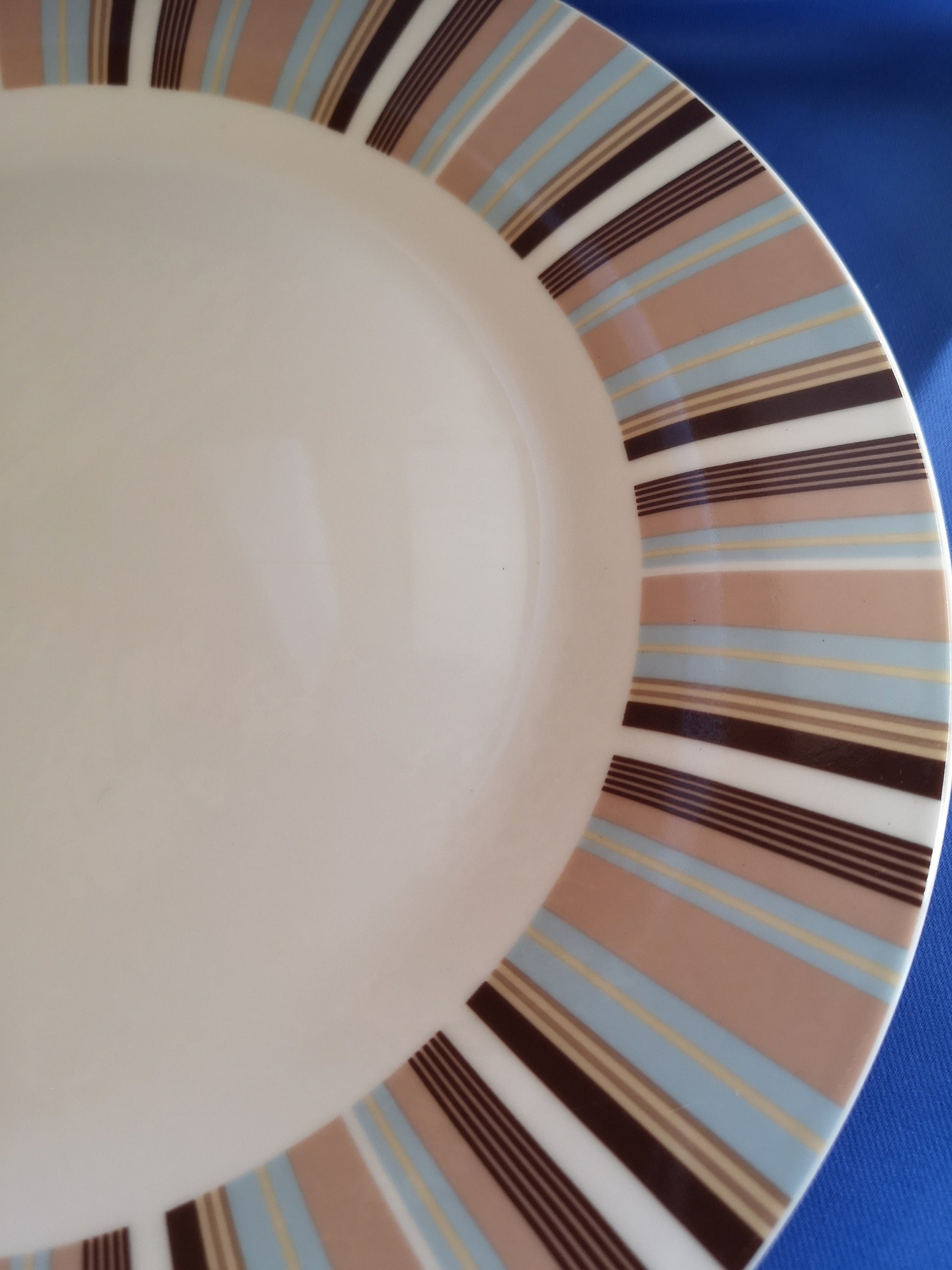 Churchill Butterscotch stripes dinner plate 27cm diameter