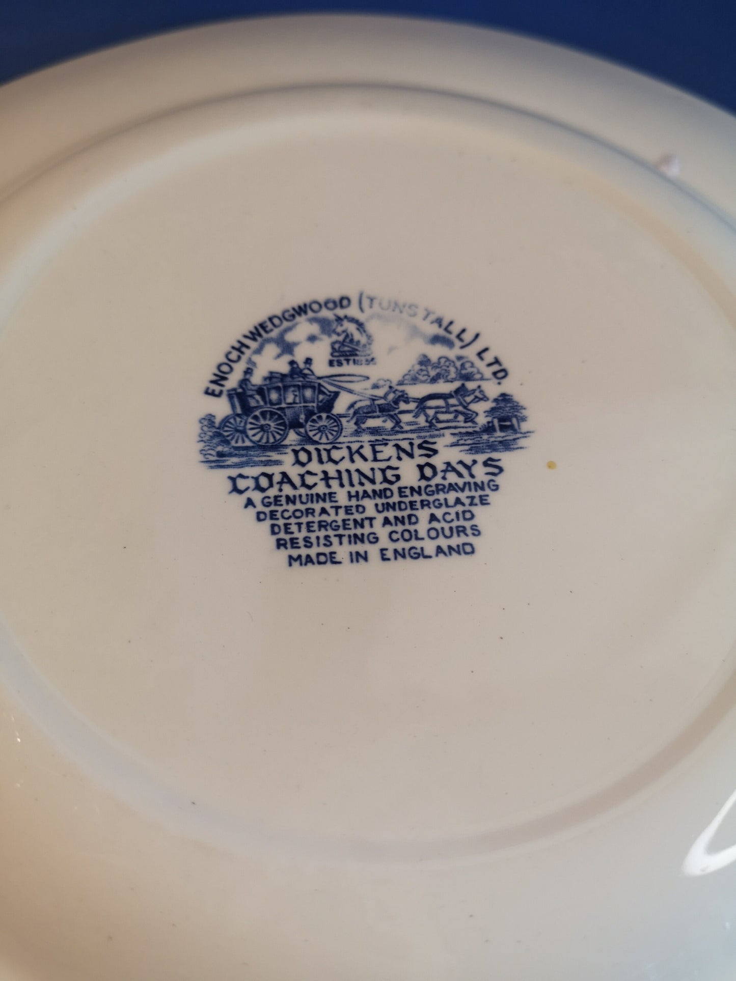 Enoch Wedgwood Dickensian coaching days dinner plate 25cm