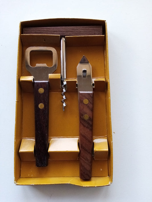 Wood handle waiter friend set