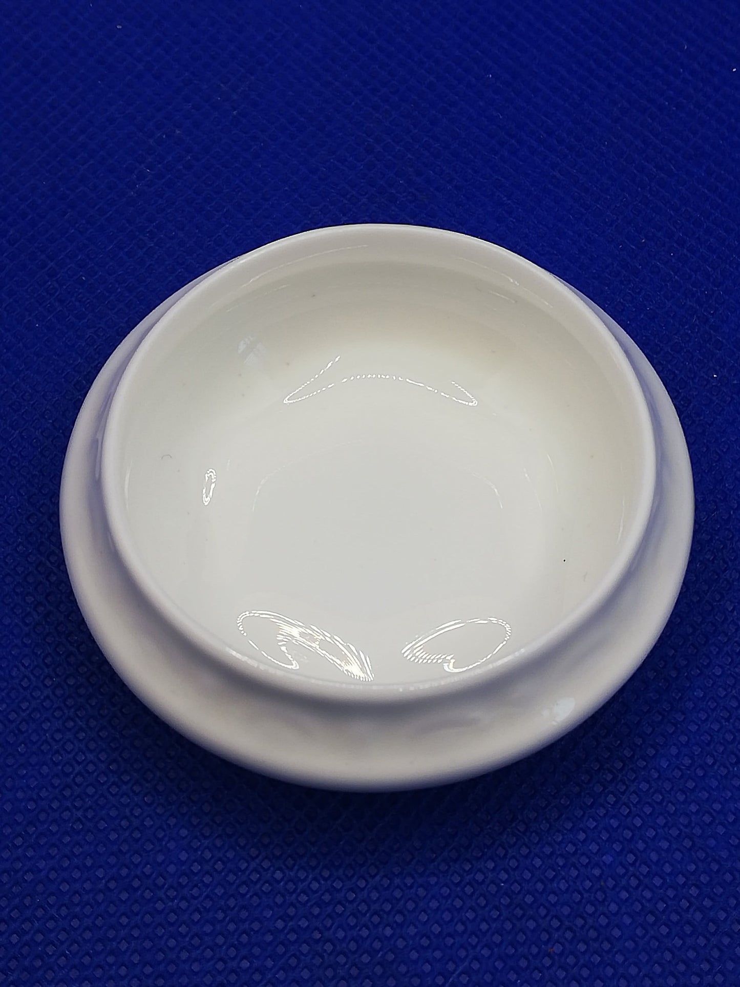 Coalport small trinket dish with lid 2" diameter