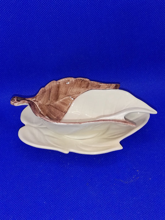 Carltonware australian design handpainted sauce boat and saucer - Leaf shape