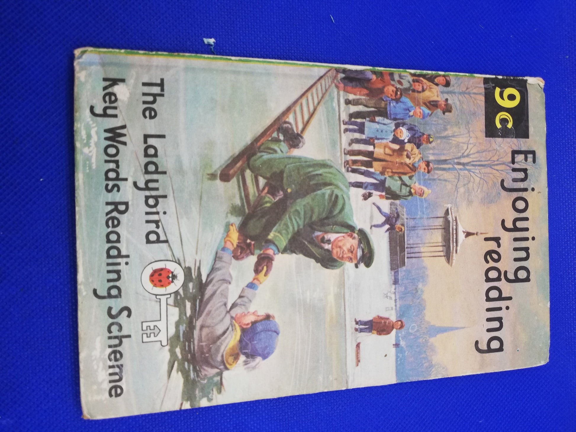 Ladybird book Enjoy reading 9c - published 1966