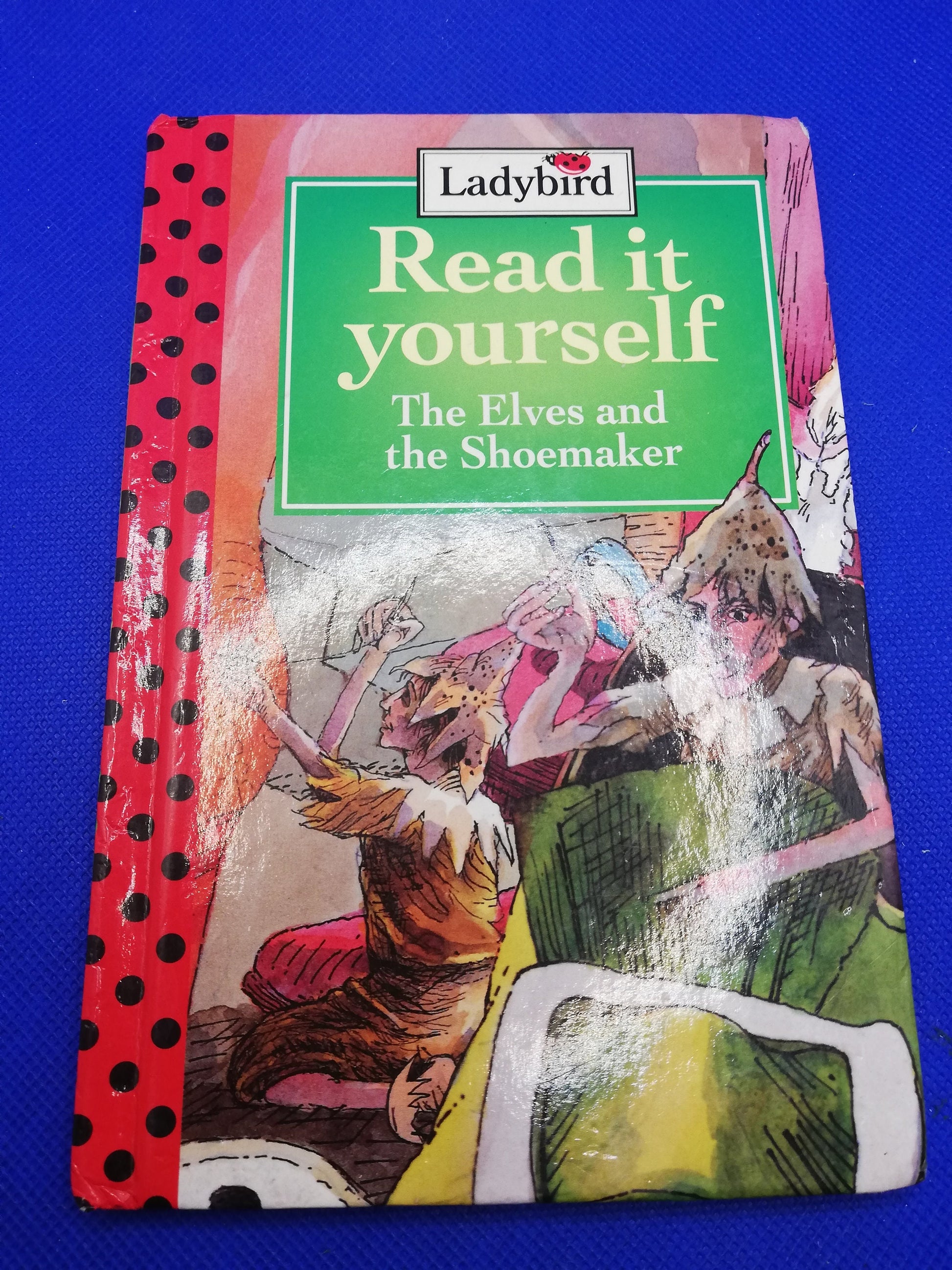 Ladybird read it yourself - The Elves and The Shoemaker - published 1993