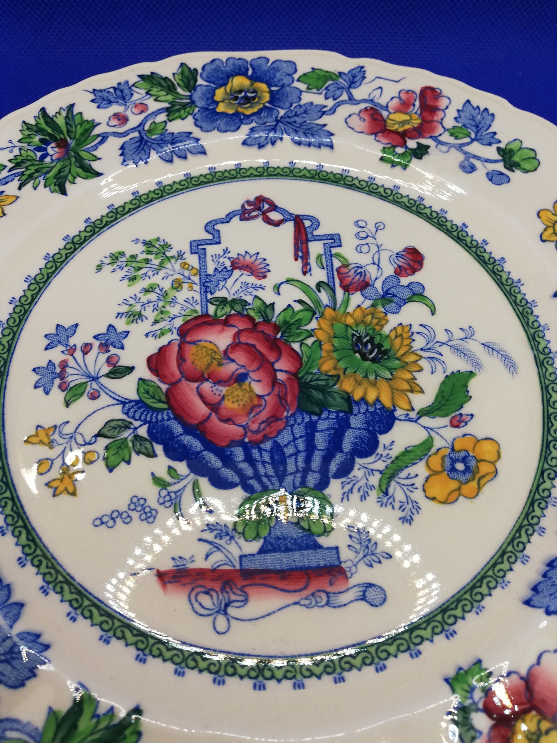 Mason's C4792 Floral Strathmore Lunch / dessert plate 9.5" diameter