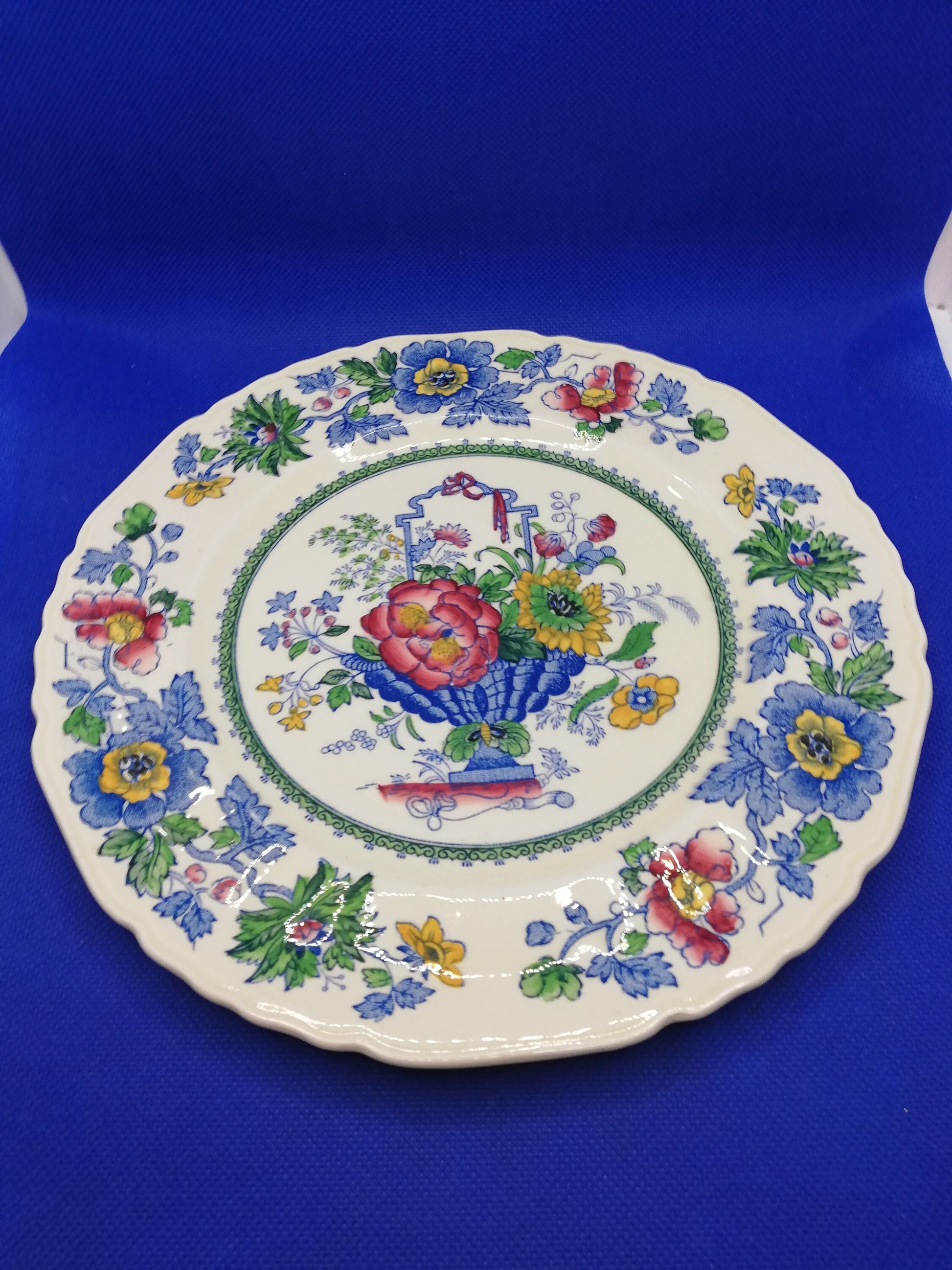 Mason's C4792 Floral Strathmore Lunch / dessert plate 9.5" diameter