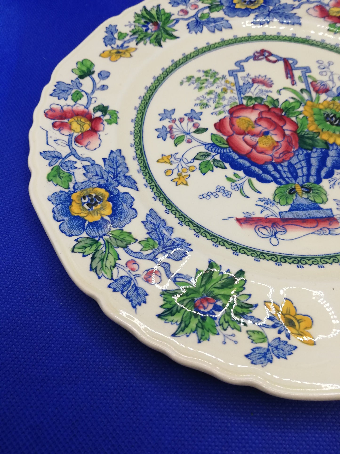 Mason's C4792 Floral Strathmore Lunch / dessert plate 9.5" diameter