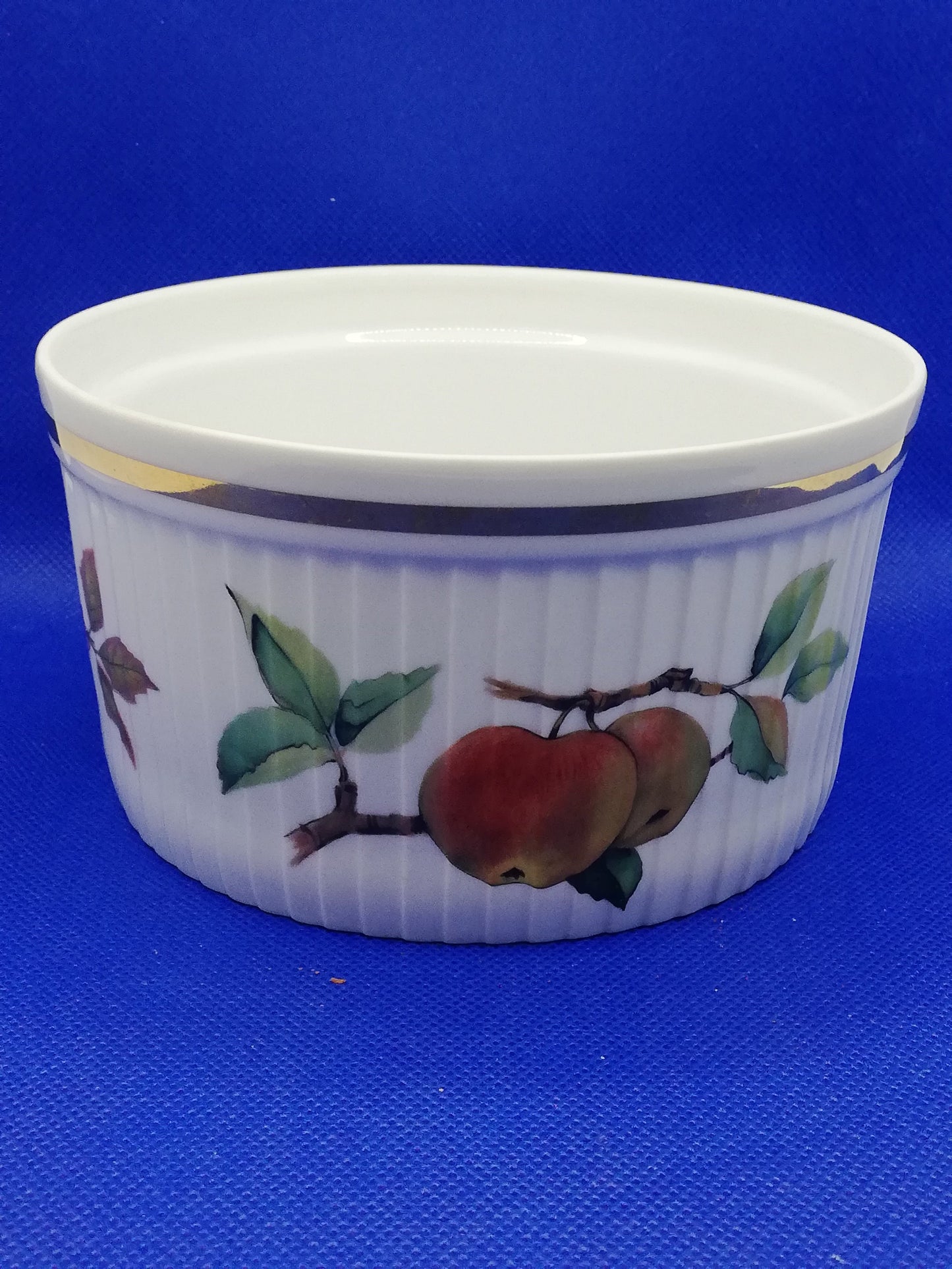 Royal Worcester Evesham souffle dish