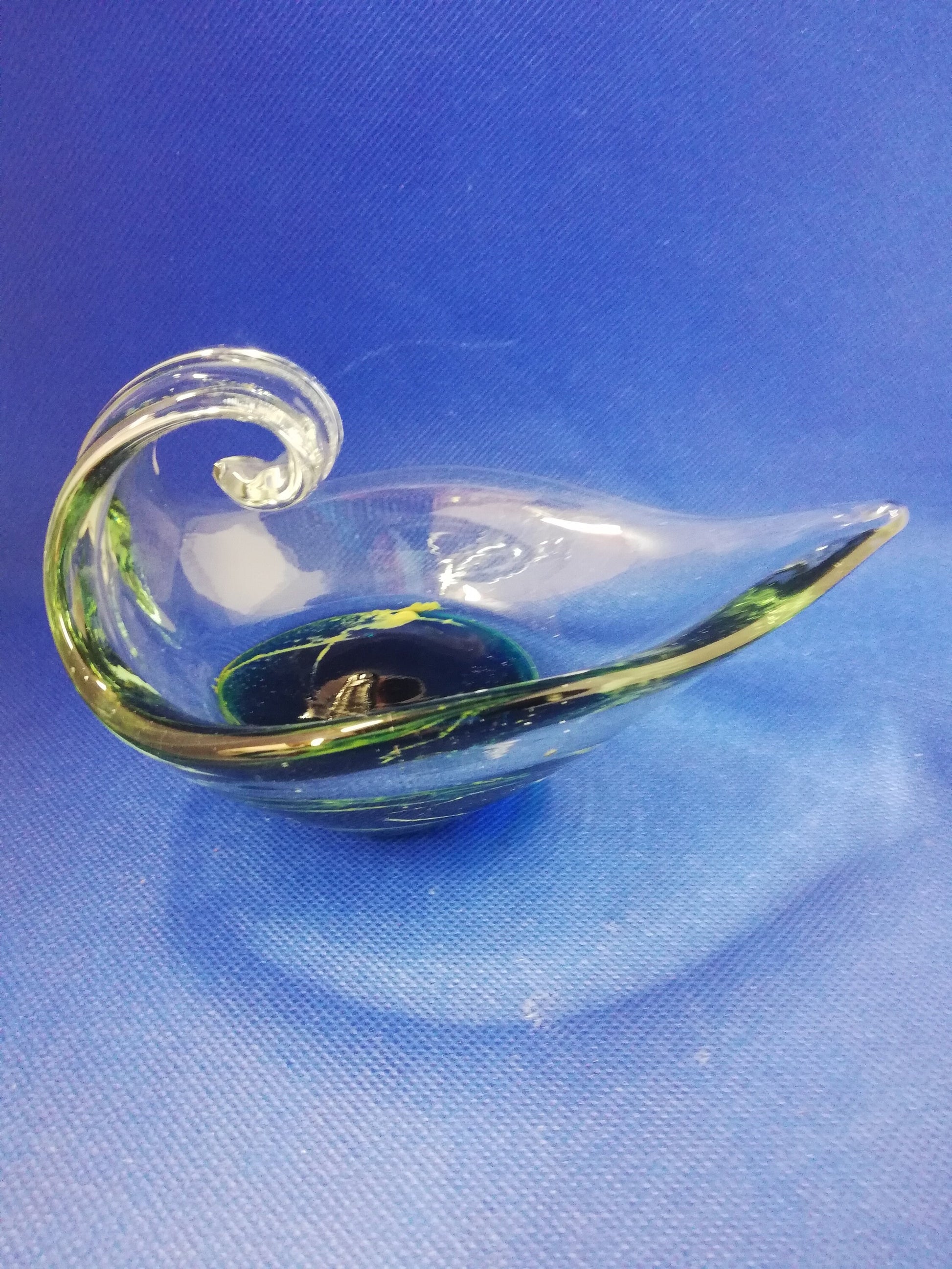 Mdina Aladdin oil lamp style glass dish