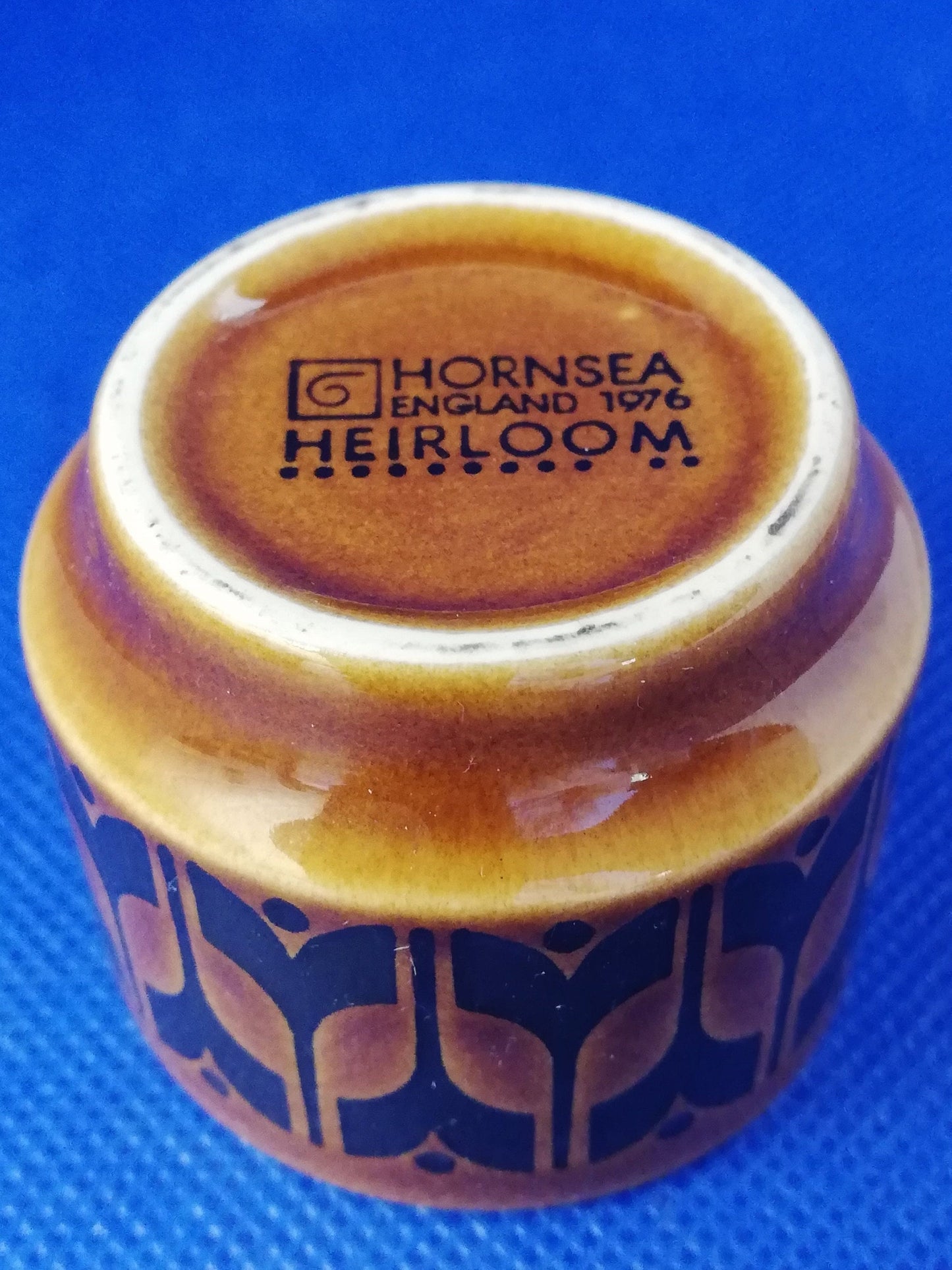 Hornsea pottery 'heirloom' egg cup