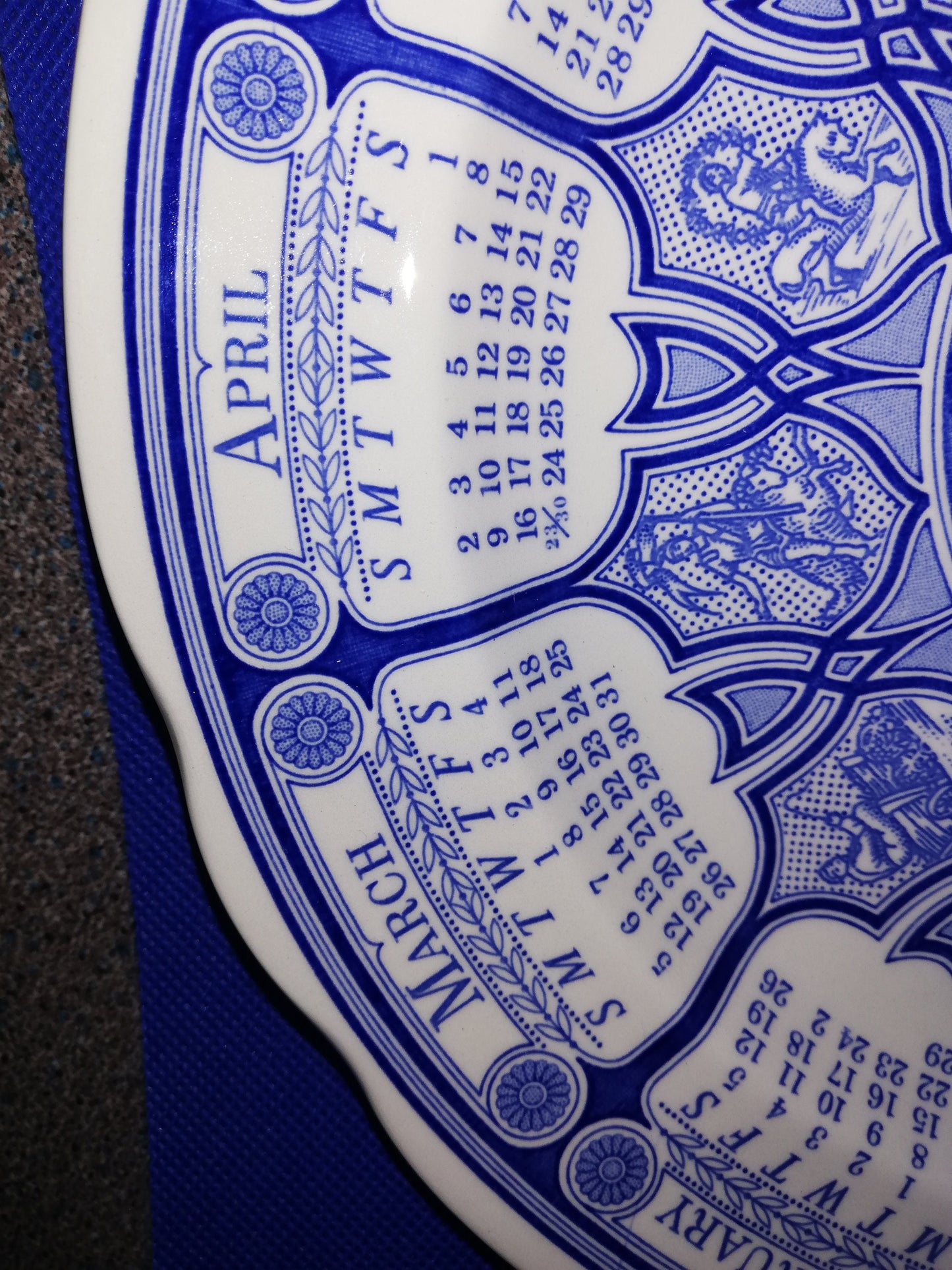 Spode blue and white 2000 calender plate