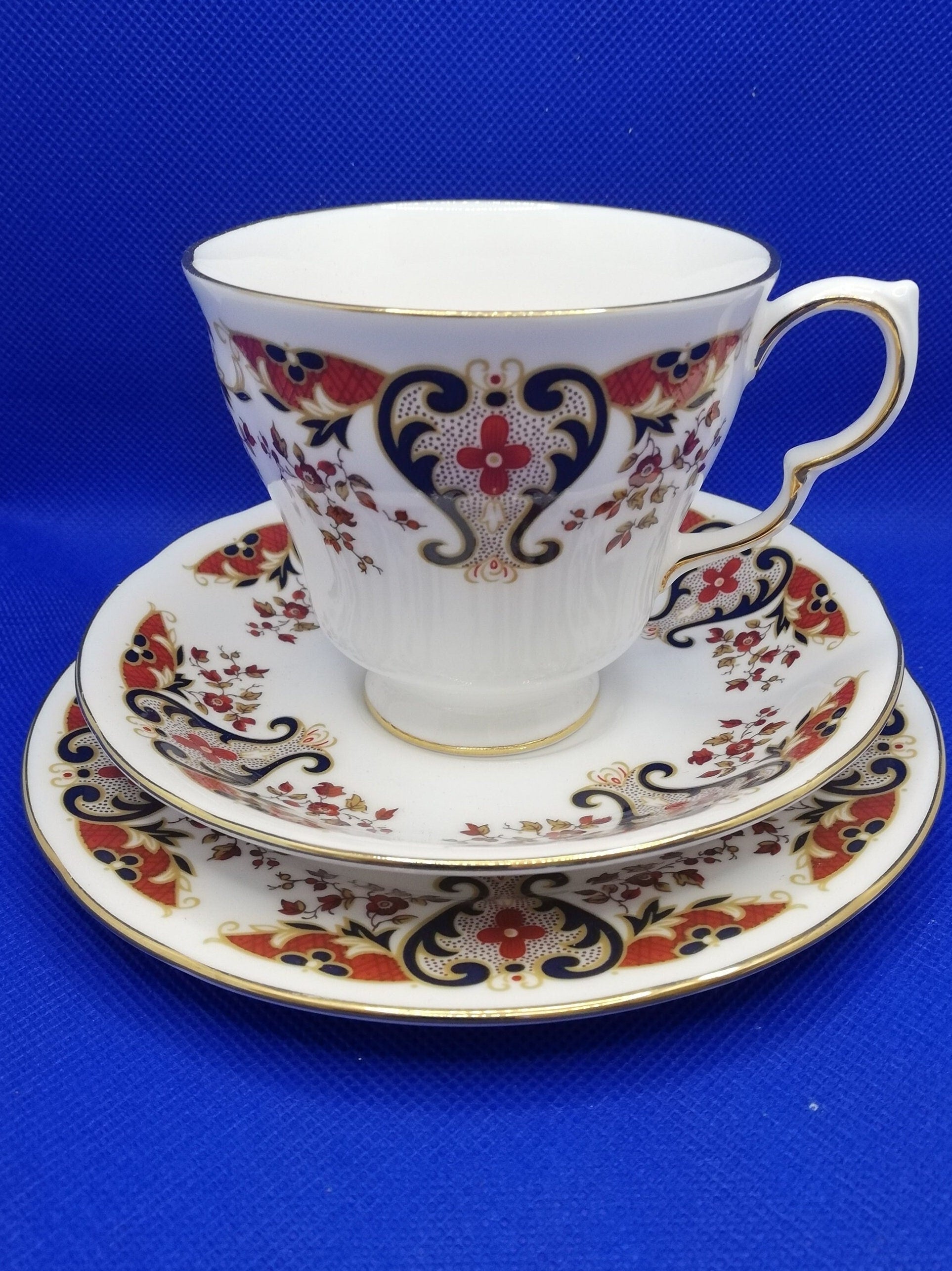 Colclough Royale bone China trio set in the Royal design 1960s