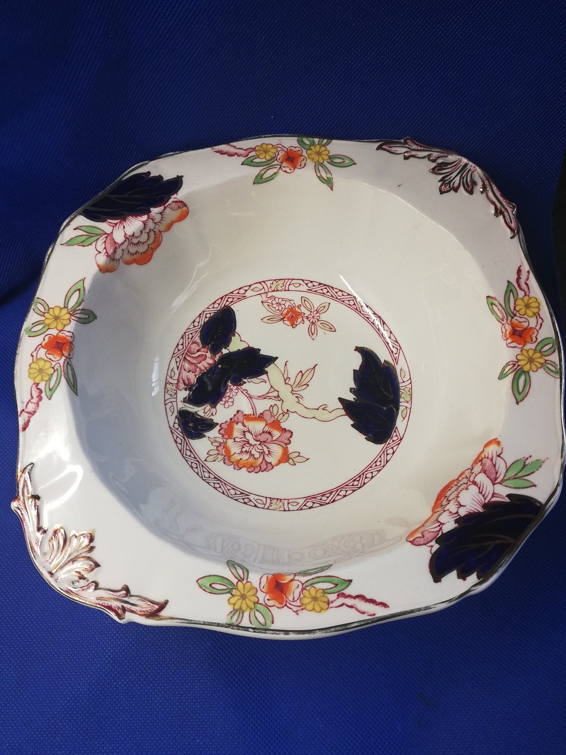 Alfred Meakin Gleneagles dish 8 3/4" wide - Hand painted