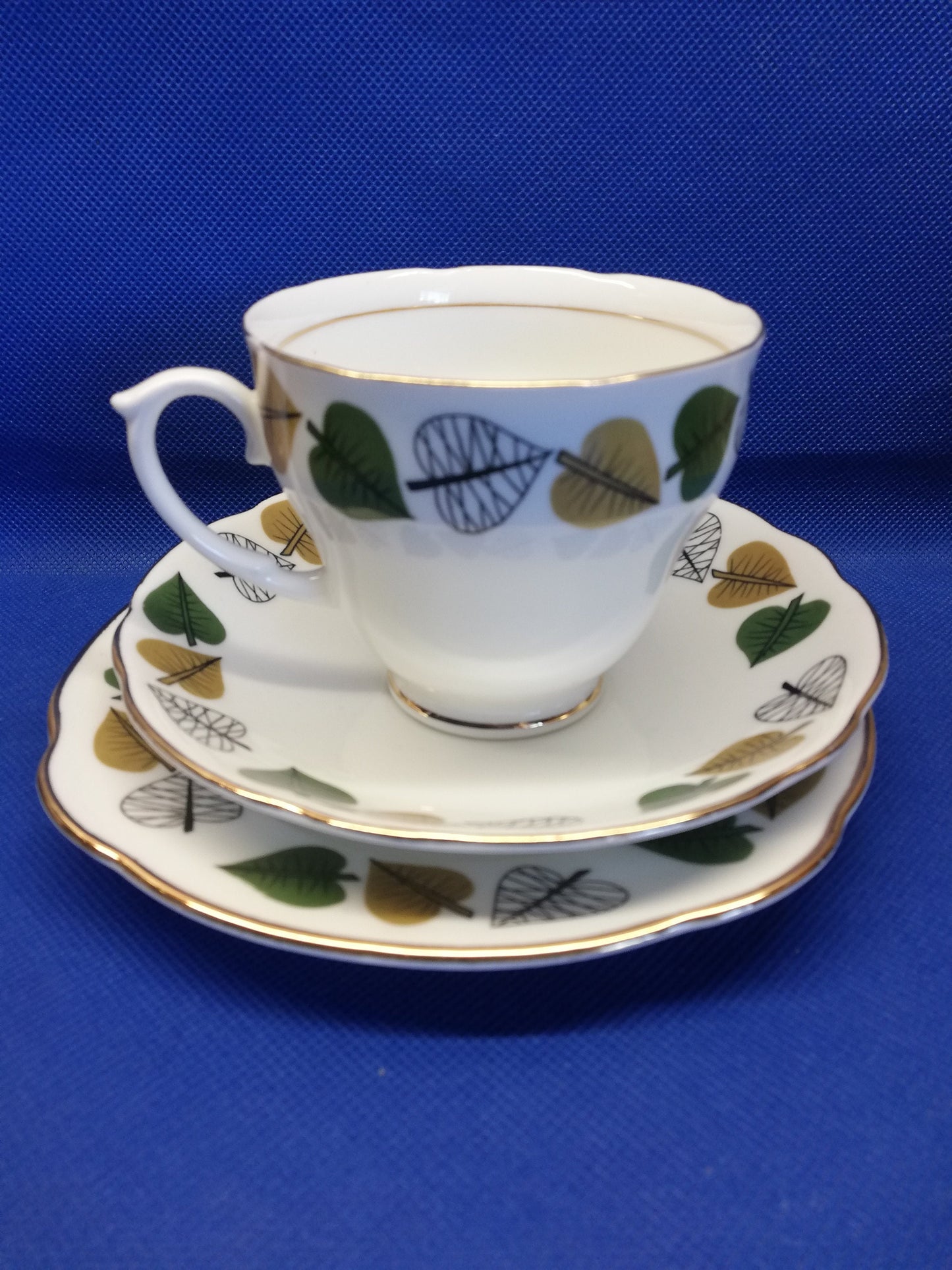 Duchess bone china trio set - leaves design