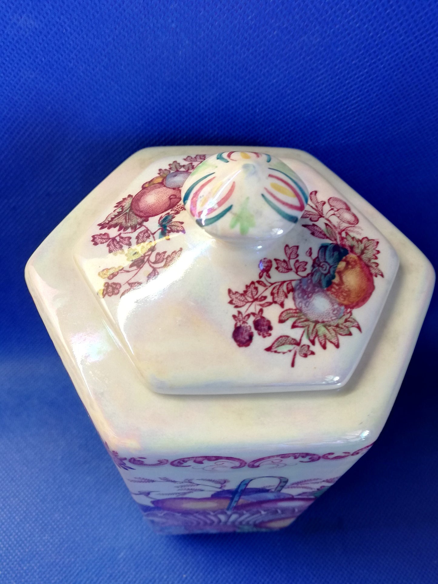 Mason's fruit basket tea caddy complete with lid - wonderful lustre