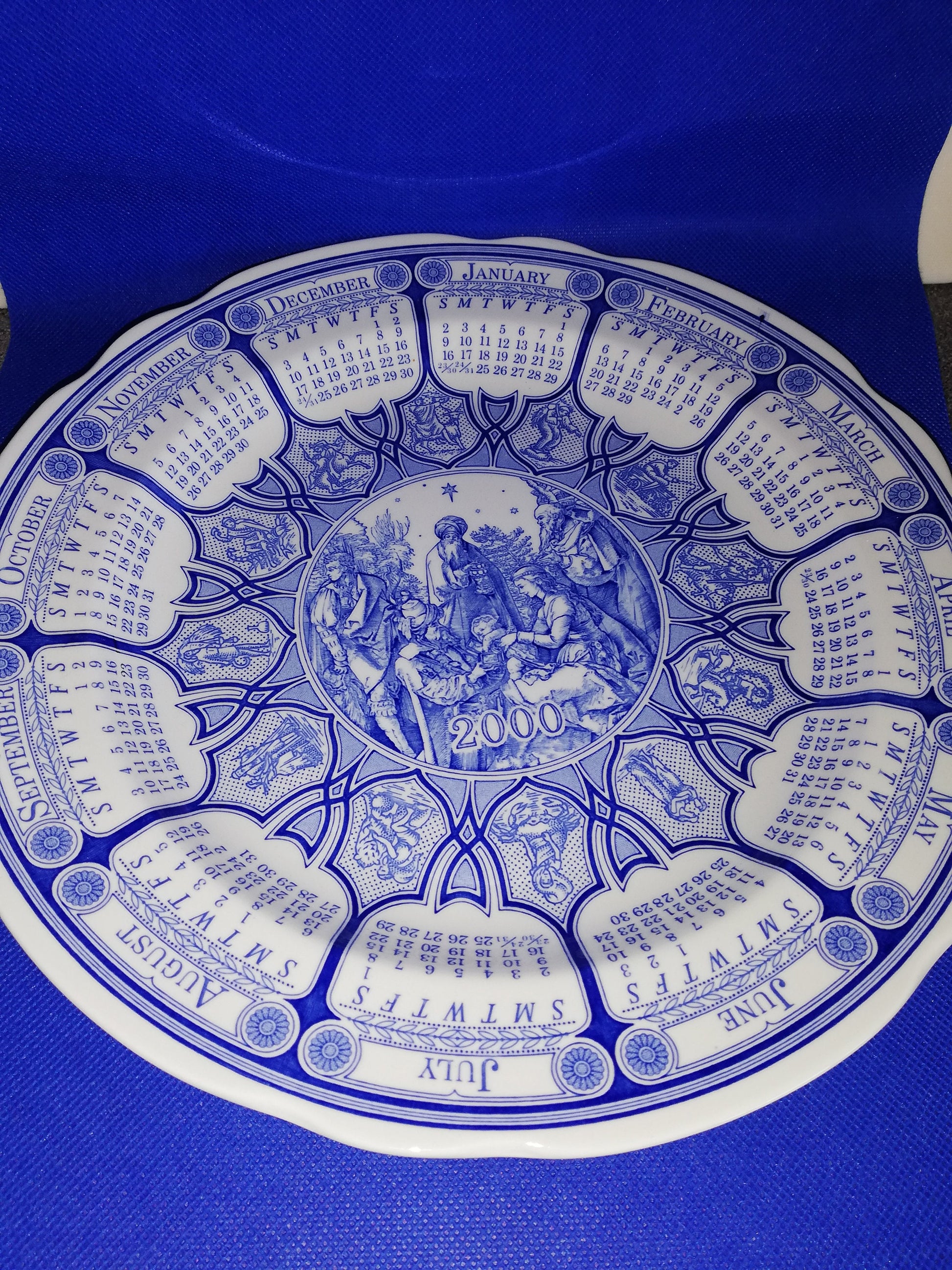 Spode blue and white 2000 calender plate