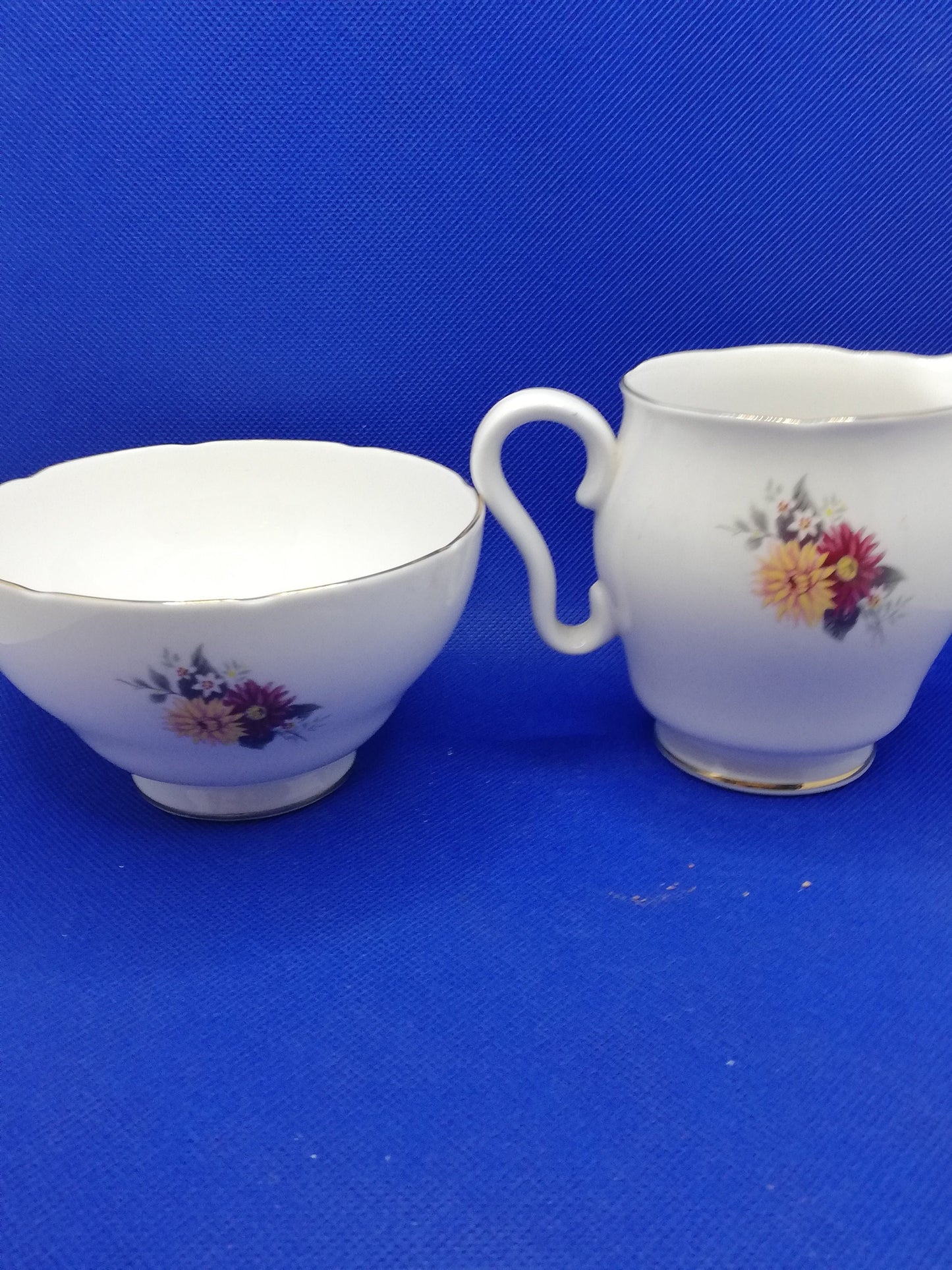 Royal Stafford - milk jug and sugar bowl - Dahlia pattern - Fine Bone China