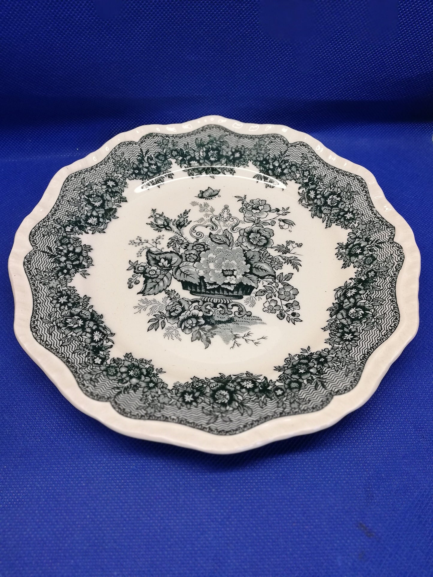 Mason’s “Ascot” blue plate: 8" diameter - side plate - decorative