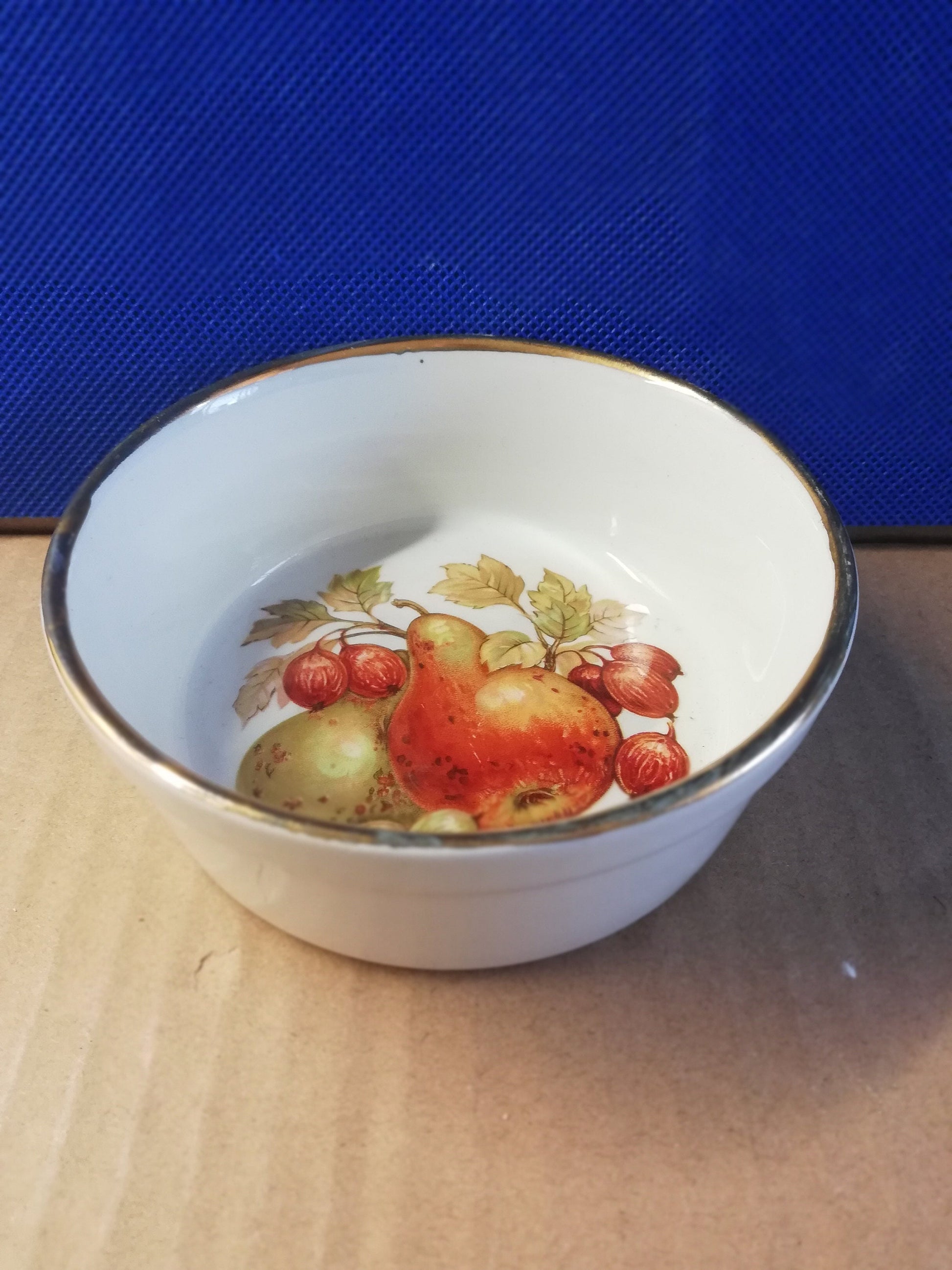 Dartmouth pottery small dish / container fruit design