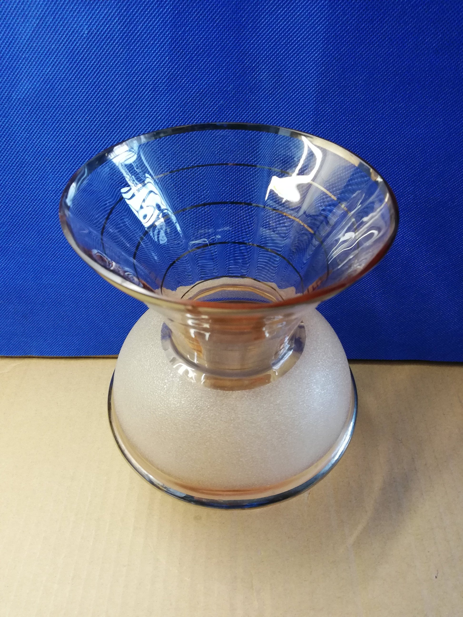 A 1950s style glass vase 8" tall