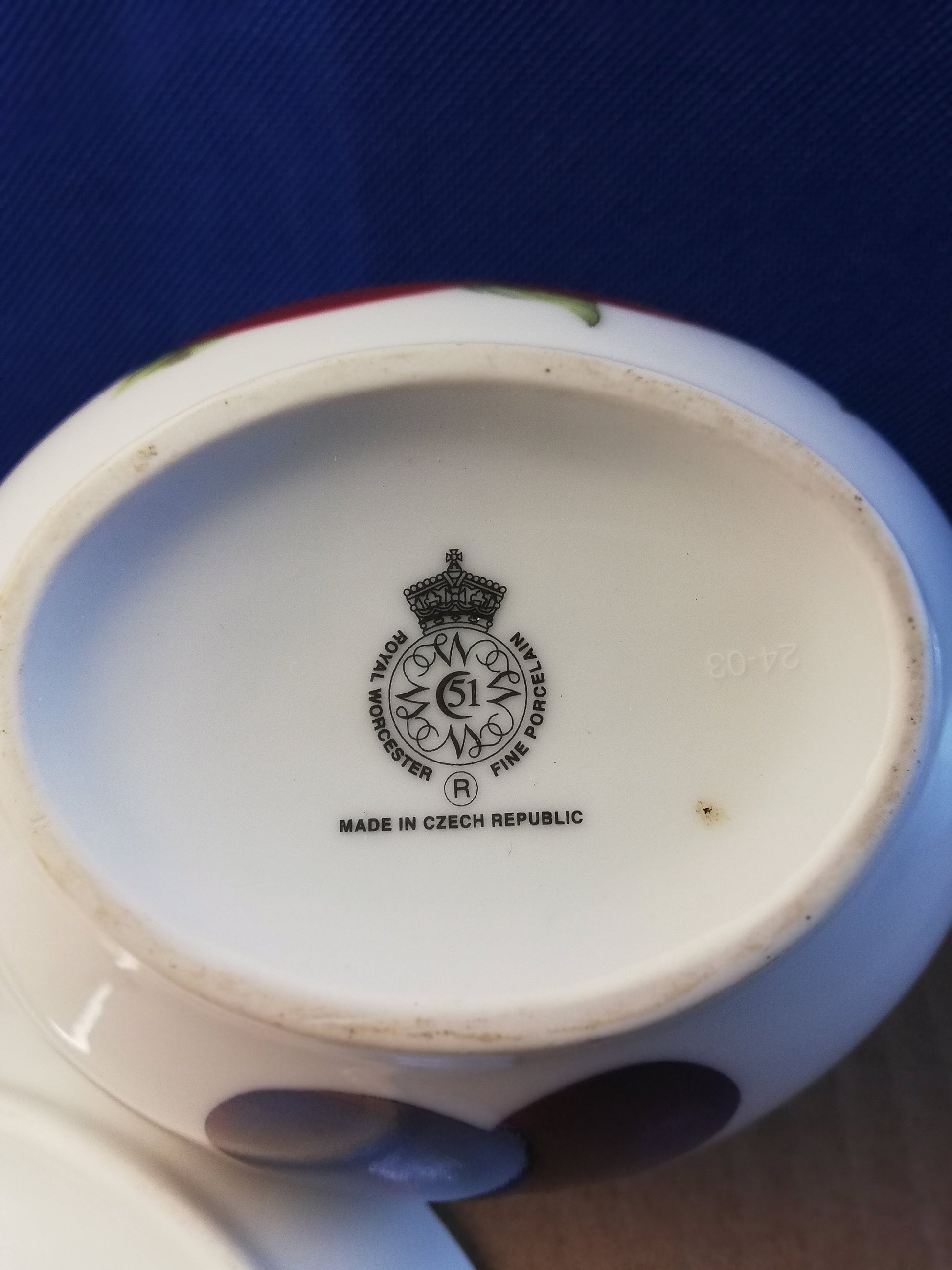 Royal Worcester Evesham gravy / sauce boat with saucer