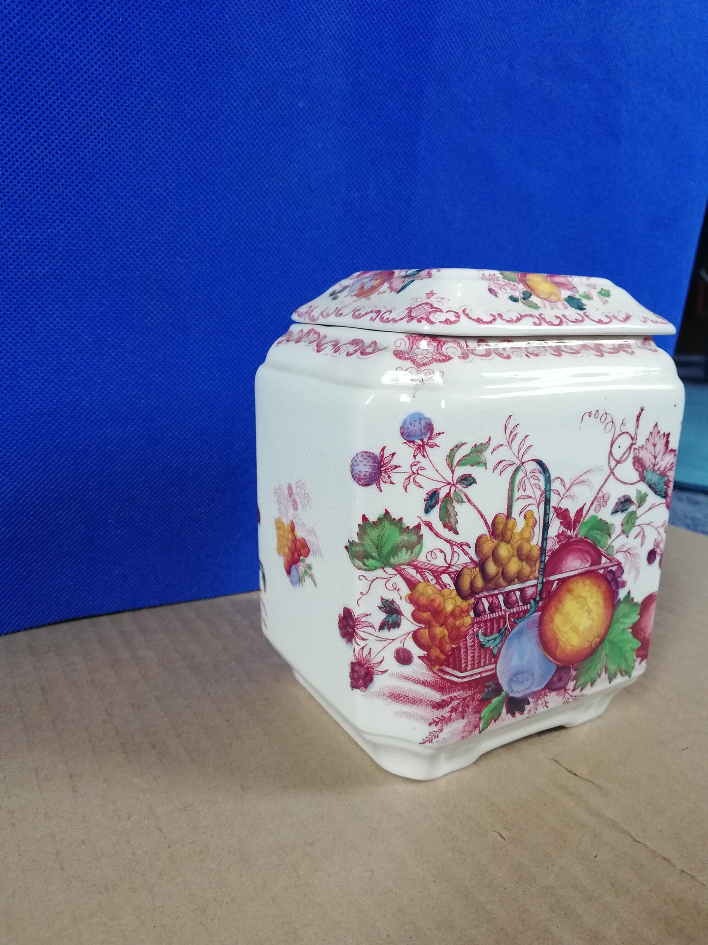 Mason's fruit basket rectangular tea caddy complete with lid - wonderful lustre