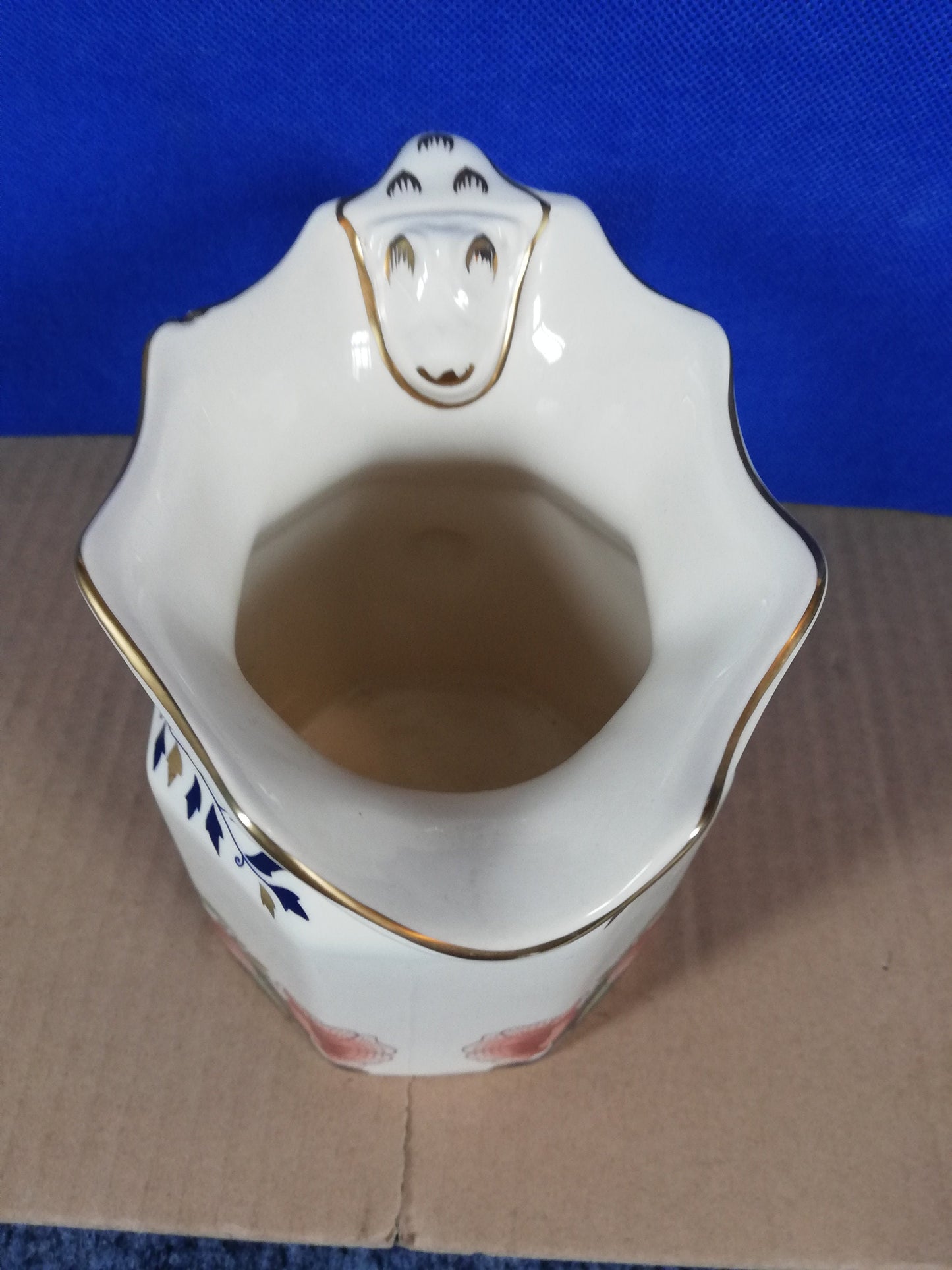 Mason's ironstone Kensington jug 5.75" tall x 4" base