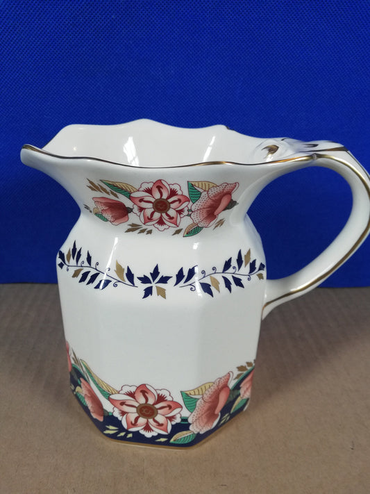 Mason's ironstone Kensington jug 5.75" tall x 4" base