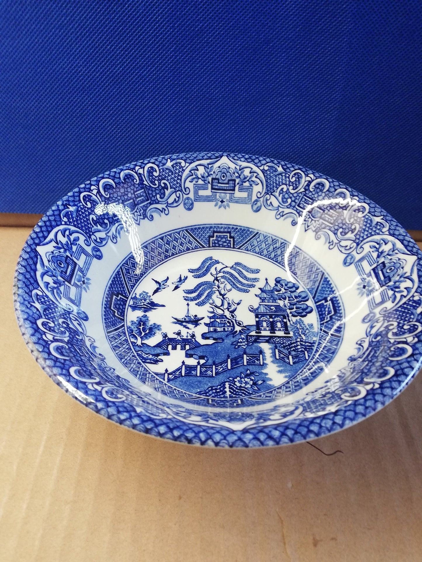 Churchill Old Willow dinner bowl 6.5" diameter