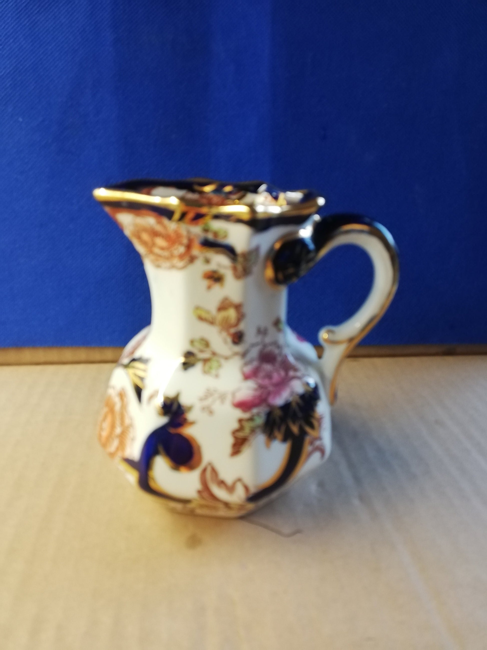 Mason's ironstone blue and brown Mandalay 4.5" tall jug with beautiful gild decoration